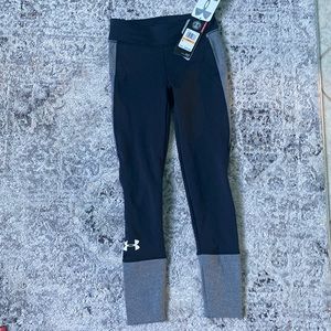 Under Armor Girls Small cool Gear Leggings
